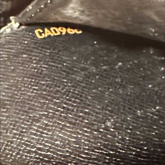 Louis Vuitton Epi Agenda PM Day-planner Cover. - Picture 9 of 14